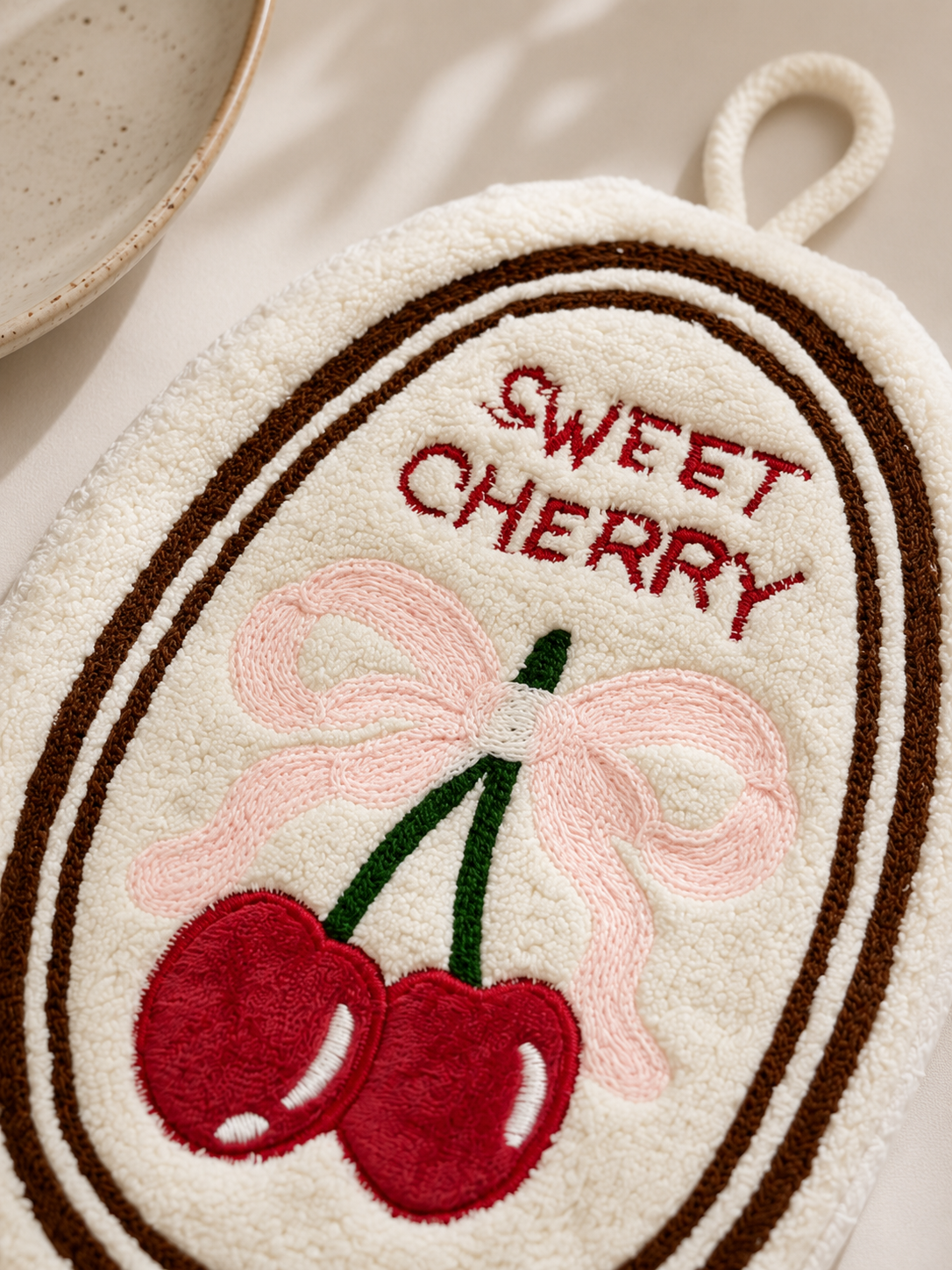 Towique Embroidered Cherry Oval Hand Towel – Absorbent Coral Fleece Kitchen Decor